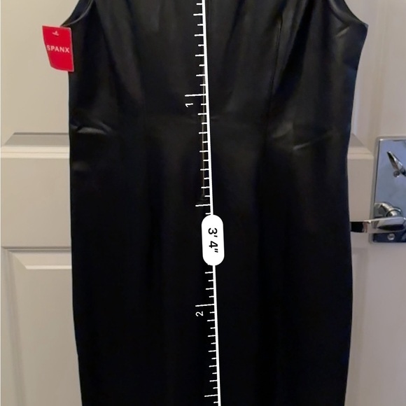 SPANX Faux Leather Sheath Dress ⭐️NWT⭐️ Medium - Picture 8 of 9
